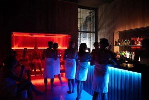 Escort na společenské akce – když nechcete přijít…